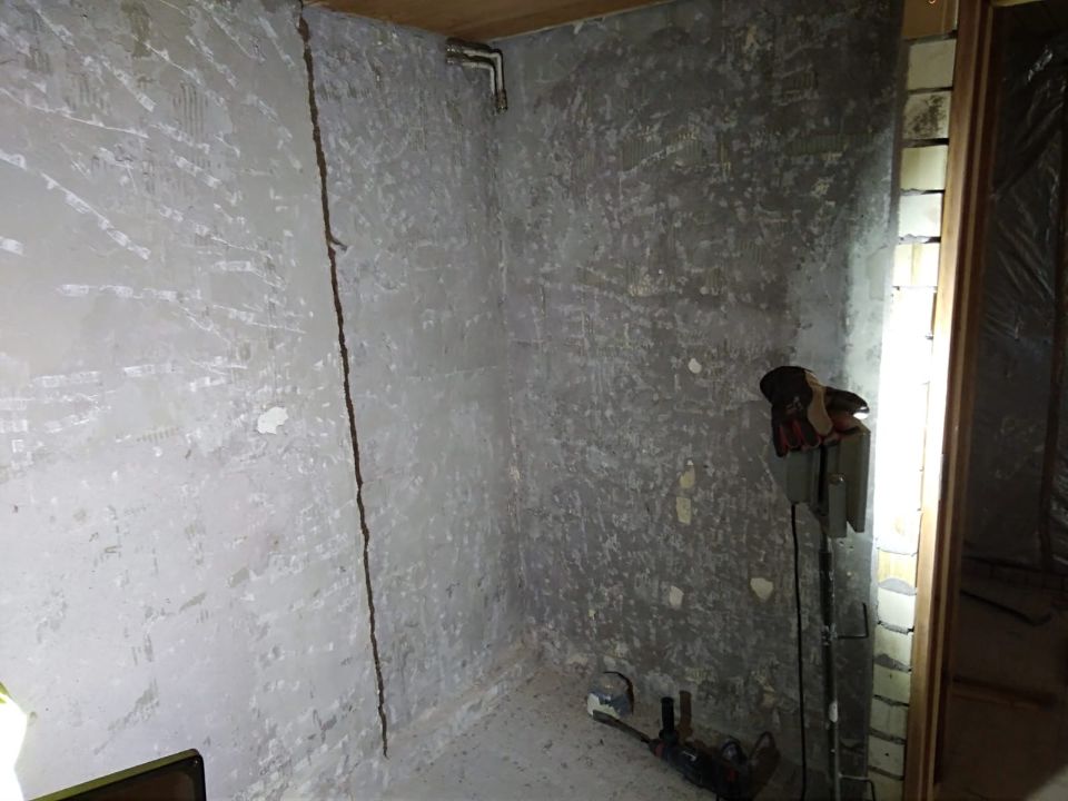 Huoneen seinien uusiminen